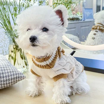 Džemper za kućne ljubimce jesen i zima novi proizvod topla drvena buckle luk odjeća za pse šuplje pletene džemper za male pse